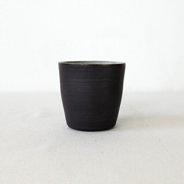 (small) Charcoal Stoneware Cup – Minimalist Tapered Tumbler – 200ml