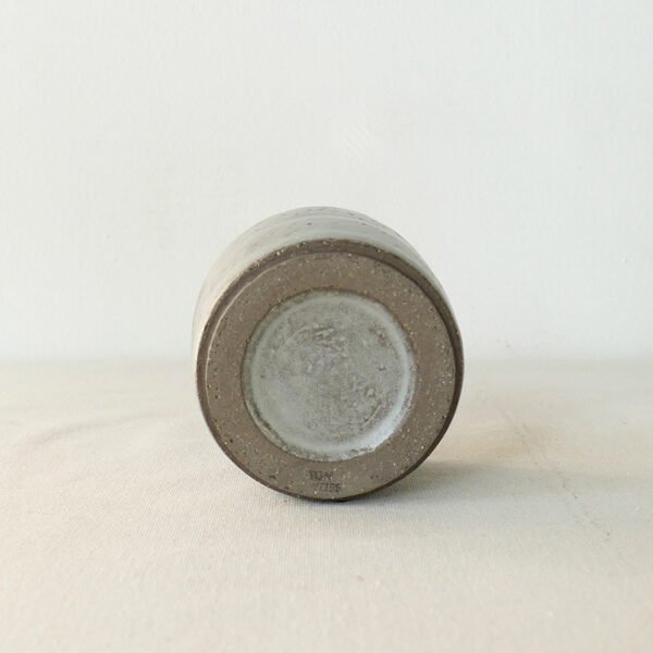 handmade-stoneware-espresso-tea-cup-minimalist-grey-matte
