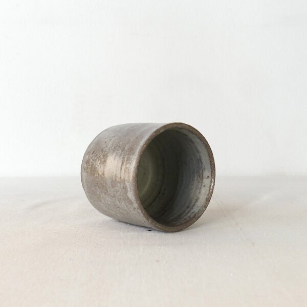 handmade-stoneware-espresso-tea-cup-minimalist-grey-matte