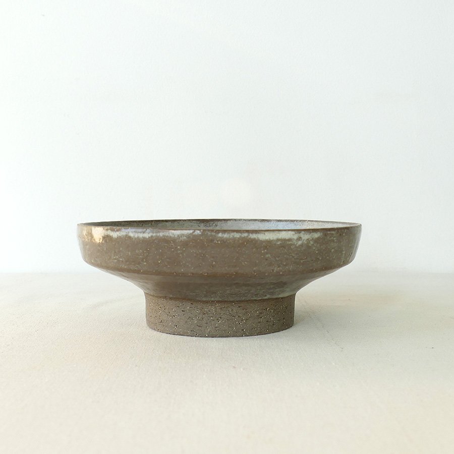 large-handmade-ceramic-centerpiece-bowl-berlin-stoneware