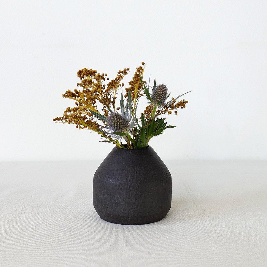 squat-industrial-bud-vase-dark-stoneware-handmade-berlin