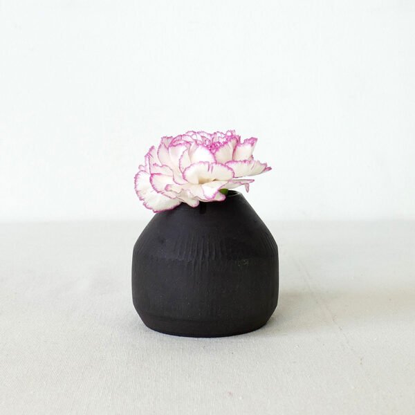 squat-industrial-bud-vase-dark-stoneware-handmade-berlin