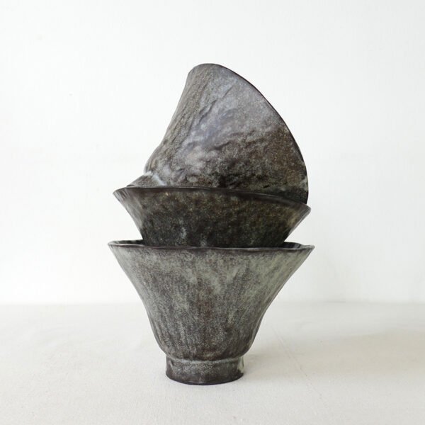 hand-built-wabi-sabi-ceramic-bowl-mottled-glaze-berlin-stoneware