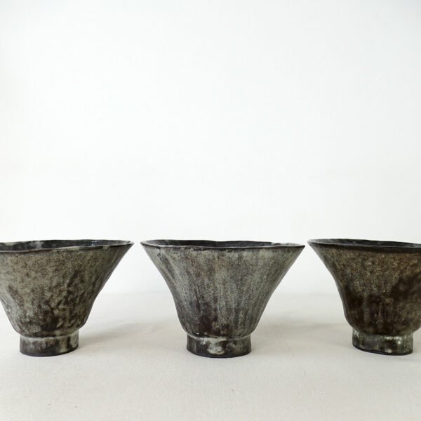 hand-built-wabi-sabi-ceramic-bowl-mottled-glaze-berlin-stoneware